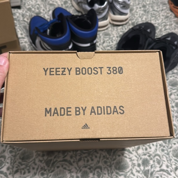 Yeezy 380 Blue Alien Size 12 Used 9.5/10 condition, worn once - Picture 12 of 12